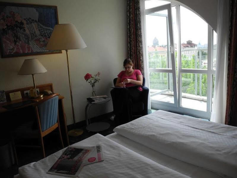 Hotel Birgit Berlin Mitte Exterior photo
